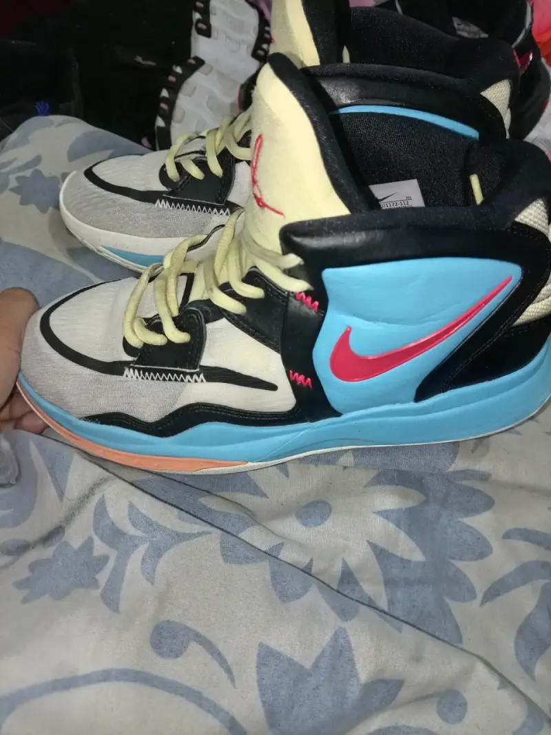 Zapatillas deportivas Nike Kyrie multicolor