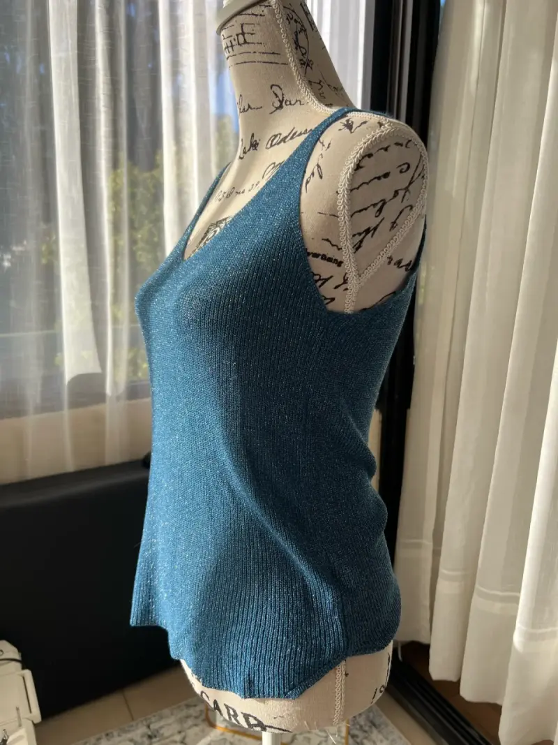 Top sin mangas azul brillante para mujer - 2