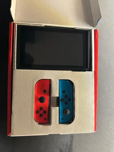 Consola Nintendo Switch con accesorios  y juegos - miniatura 5