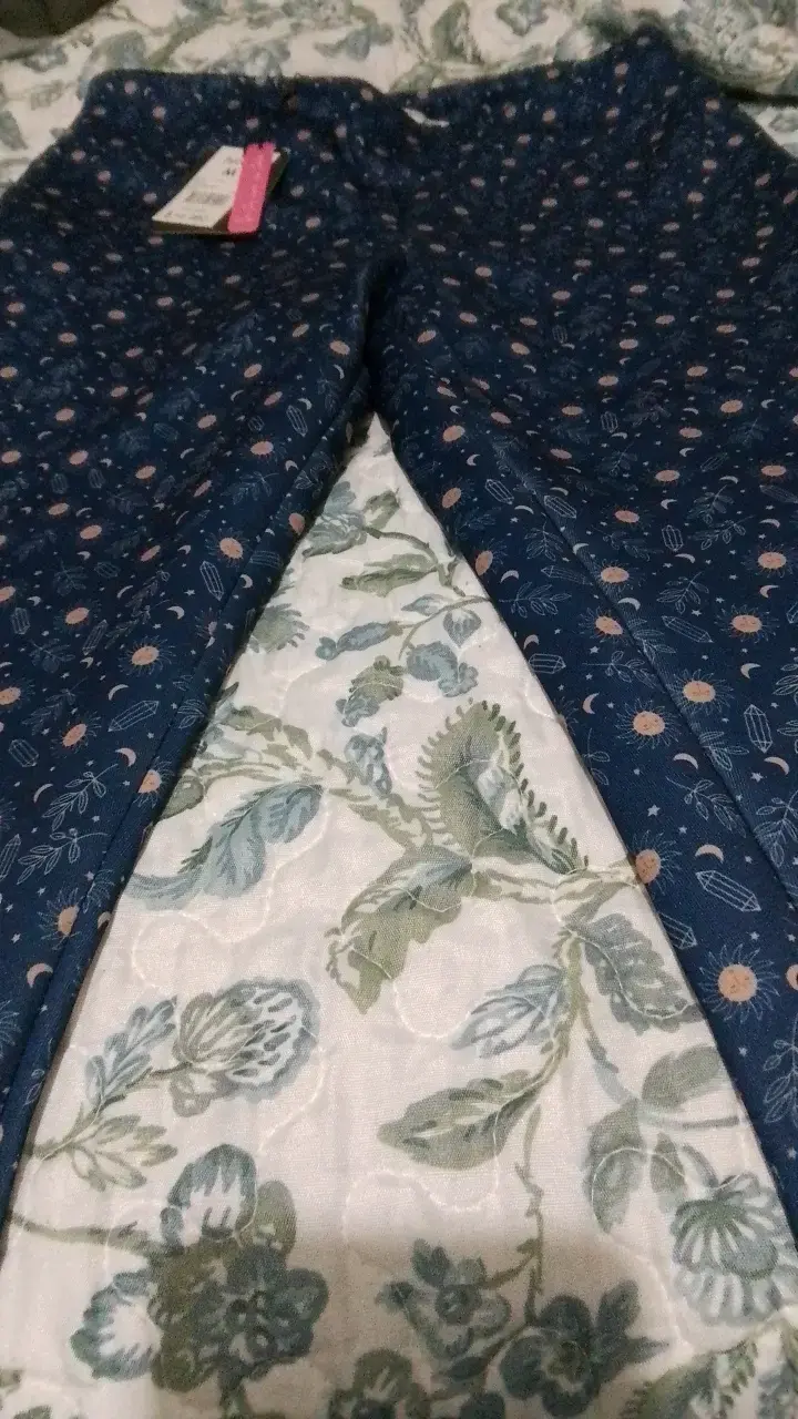 Calzas azules mujer con estampado floral