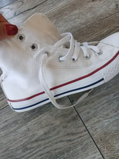 Zapatillas Converse Chuck Taylor Blancas - miniatura 6