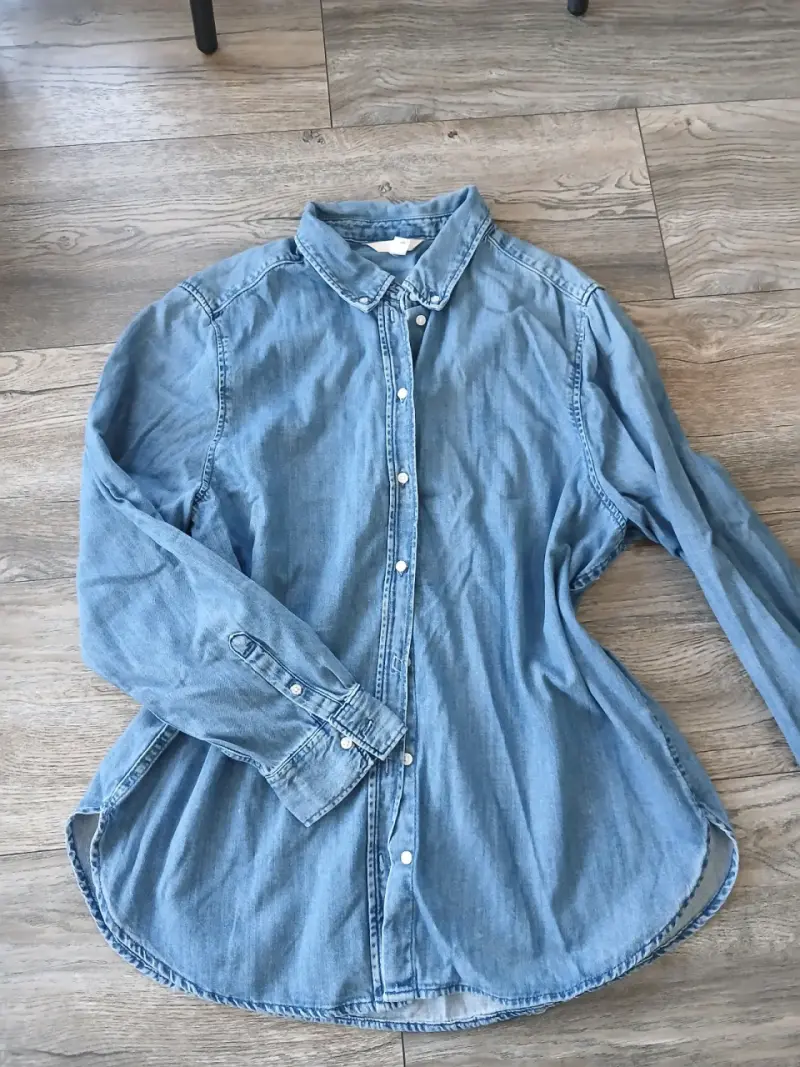 Camisa de mezclilla azul H&M para mujer - 4