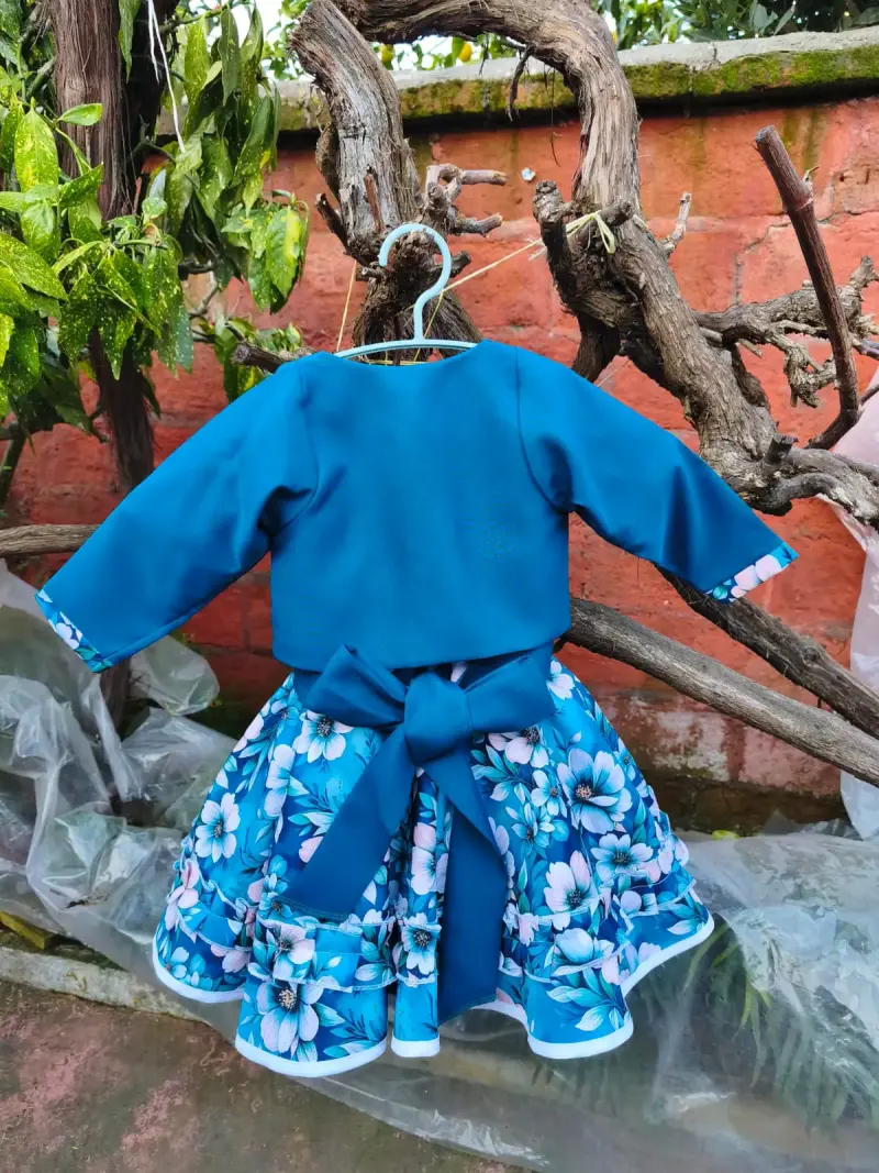 Vestido de niña con chaqueta azul 3 años - 3