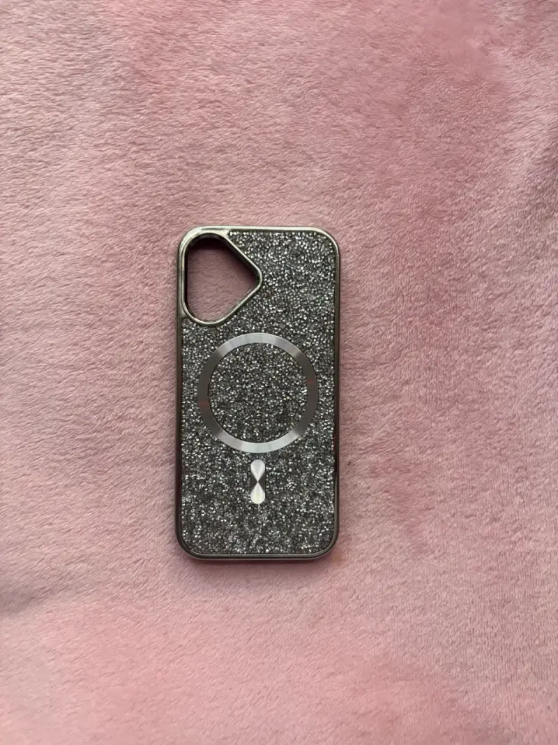 Carcasa IPhone 16 Brillos Plateados Magnética