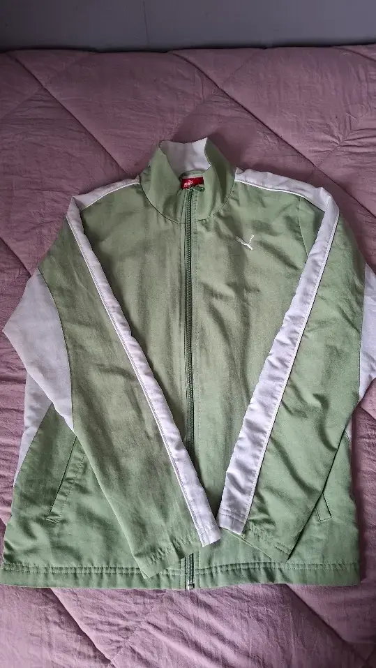 Chaqueta deportiva verde con logo - 1