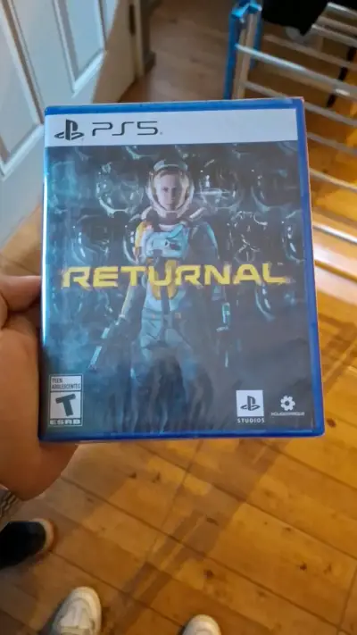 Juego PS5 Returnal en buen estado - miniatura 1