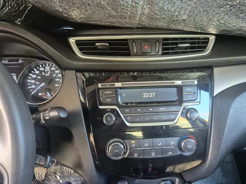 Nissan Qashqai SUV 2019 en buen estado - 4