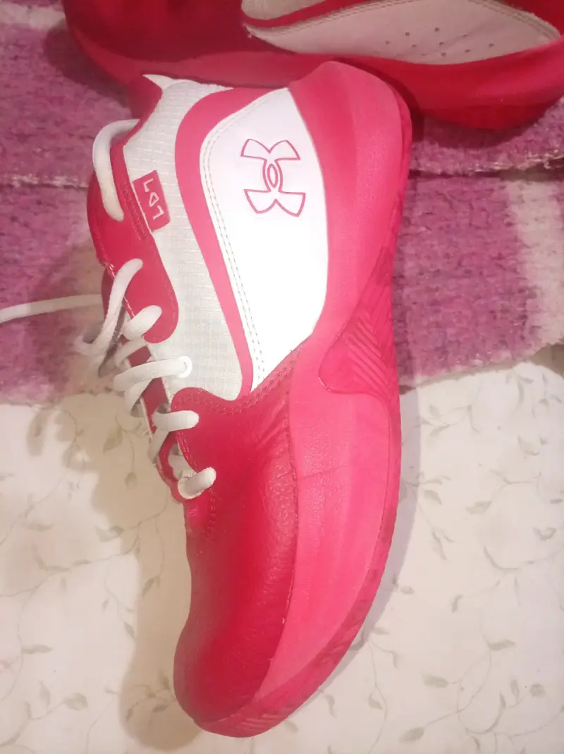 Zapatillas deportivas Under Armour rojas y blancas - 4