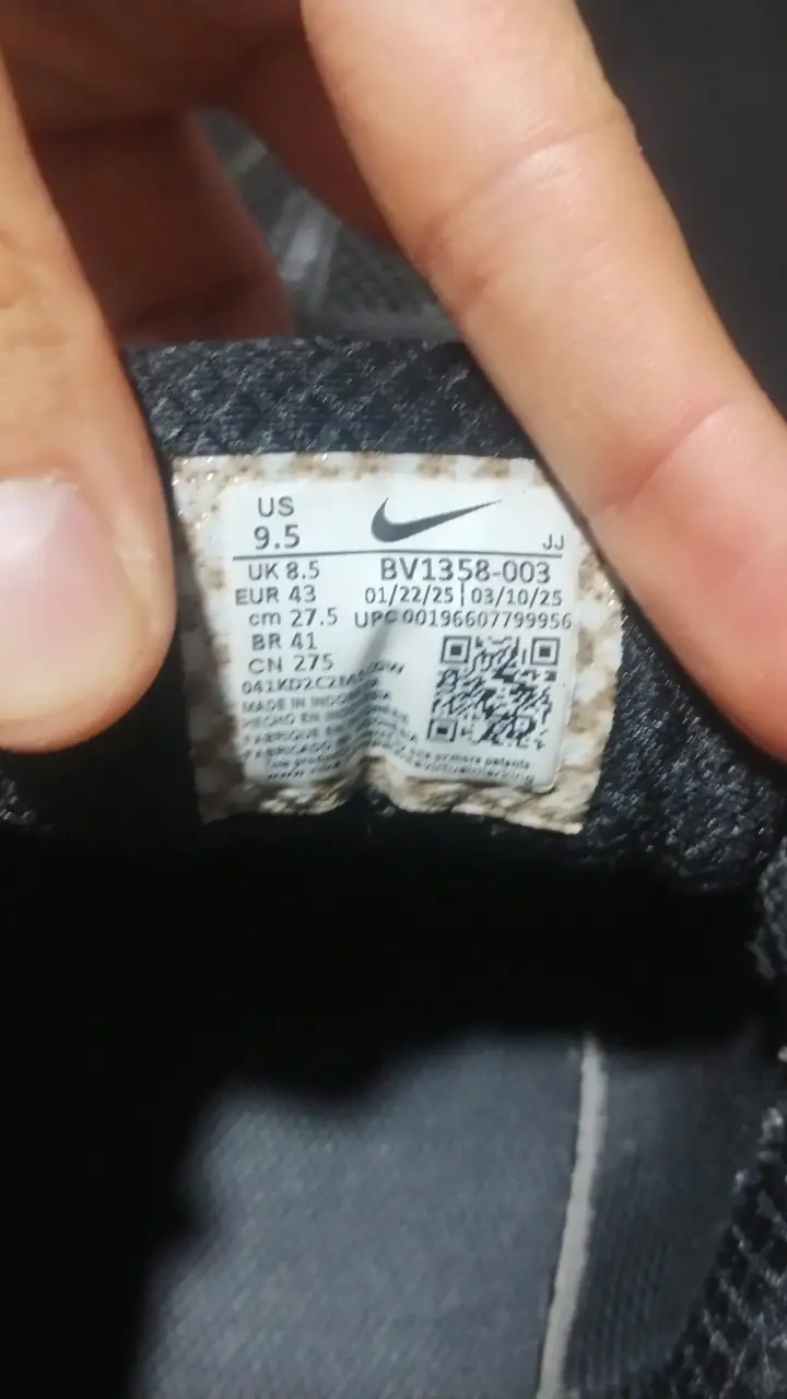 Zapatillas deportivas negras Nike Zoom Vomero 5 - 3