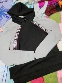 Polerón con capucha Tommy Hilfiger negro y gris - miniatura 1