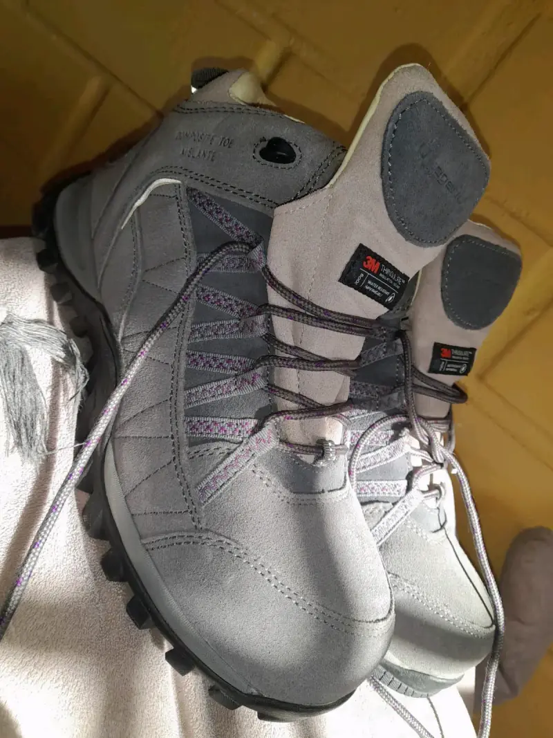 Botas de montaña gris con aislamiento 3M Thinsulate - 1
