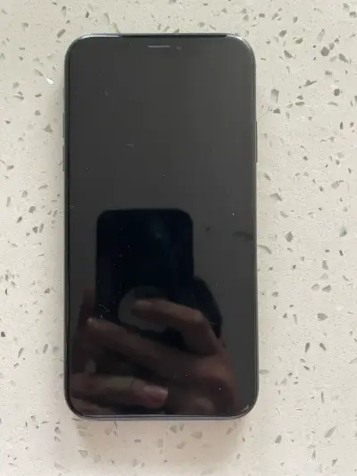 iPhone XR negro 64GB - miniatura 2
