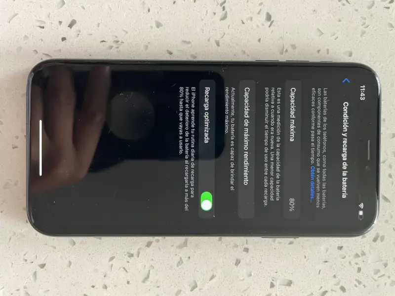 iPhone XR negro 64GB - 4