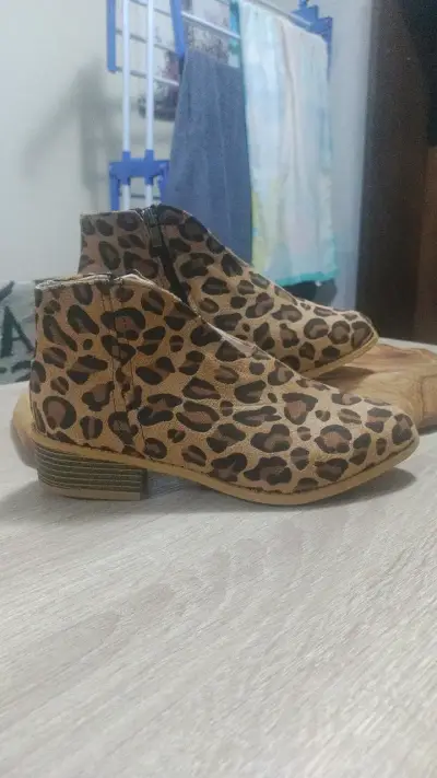 Botines de mujer con estampado animal print - miniatura 1