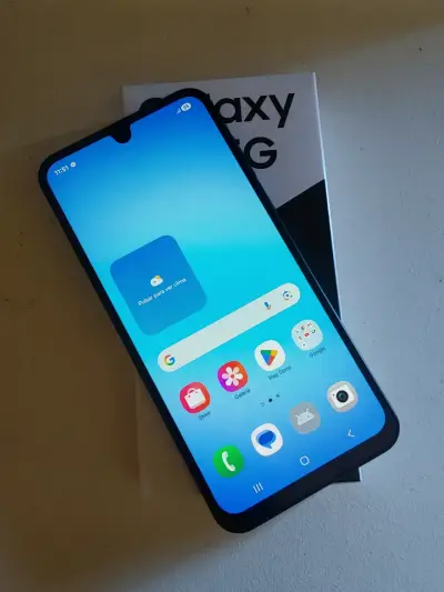 Samsung Galaxy A17 5G con caja original - miniatura 3
