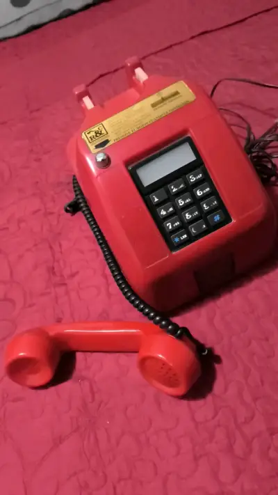 Teléfono público rojo R&C con teclado numérico - miniatura 4