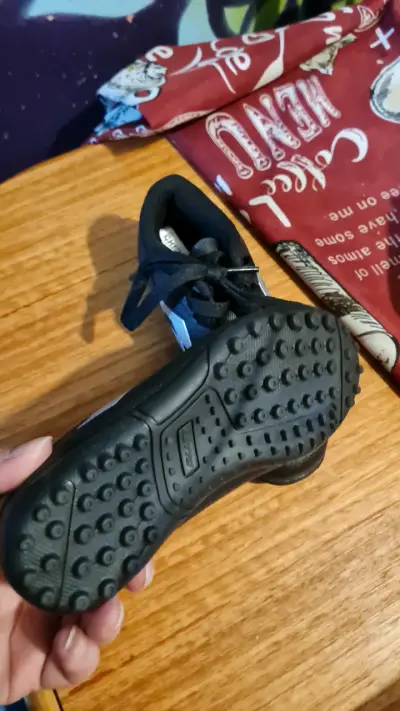 Zapatillas deportivas negras para niños - miniatura 2