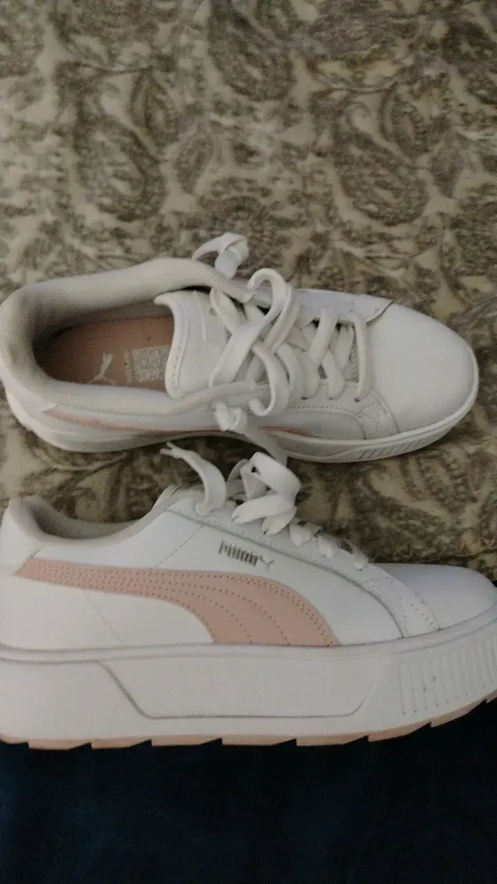 Zapatillas blancas con detalles rosados Puma - 3