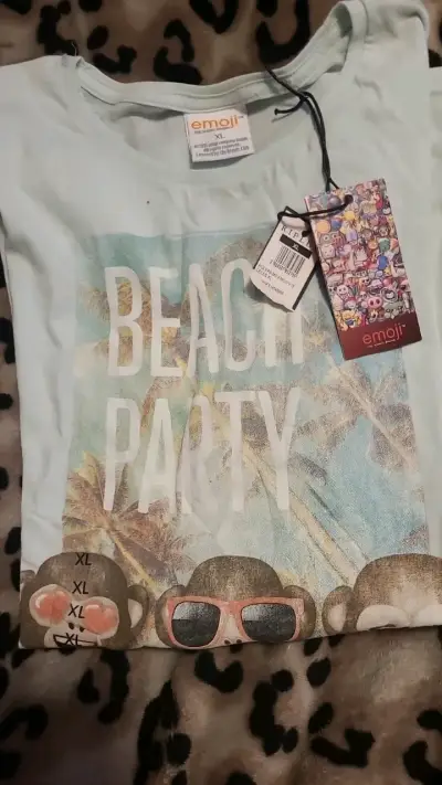 Polera Emoji Beach Party XL - miniatura 1