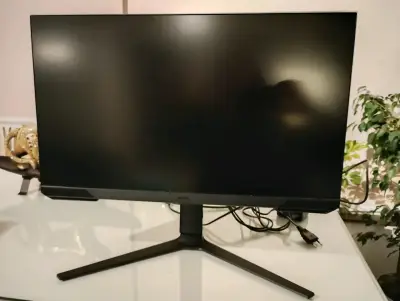 Monitor Samsung Odyssey G32A 24 pulgadas Full HD - miniatura 1