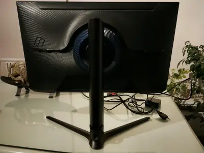 Monitor Samsung Odyssey G32A 24 pulgadas Full HD - miniatura 2