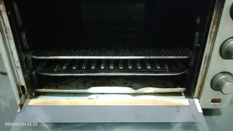 Horno eléctrico Oster con controles manuales - 3