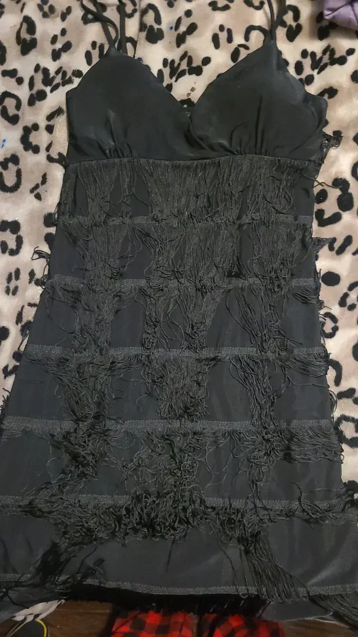 Vestido  negro con encaje para mujer - 2