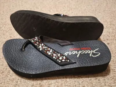 Sandalias Skechers Yoga Foam con Piedras - miniatura 2