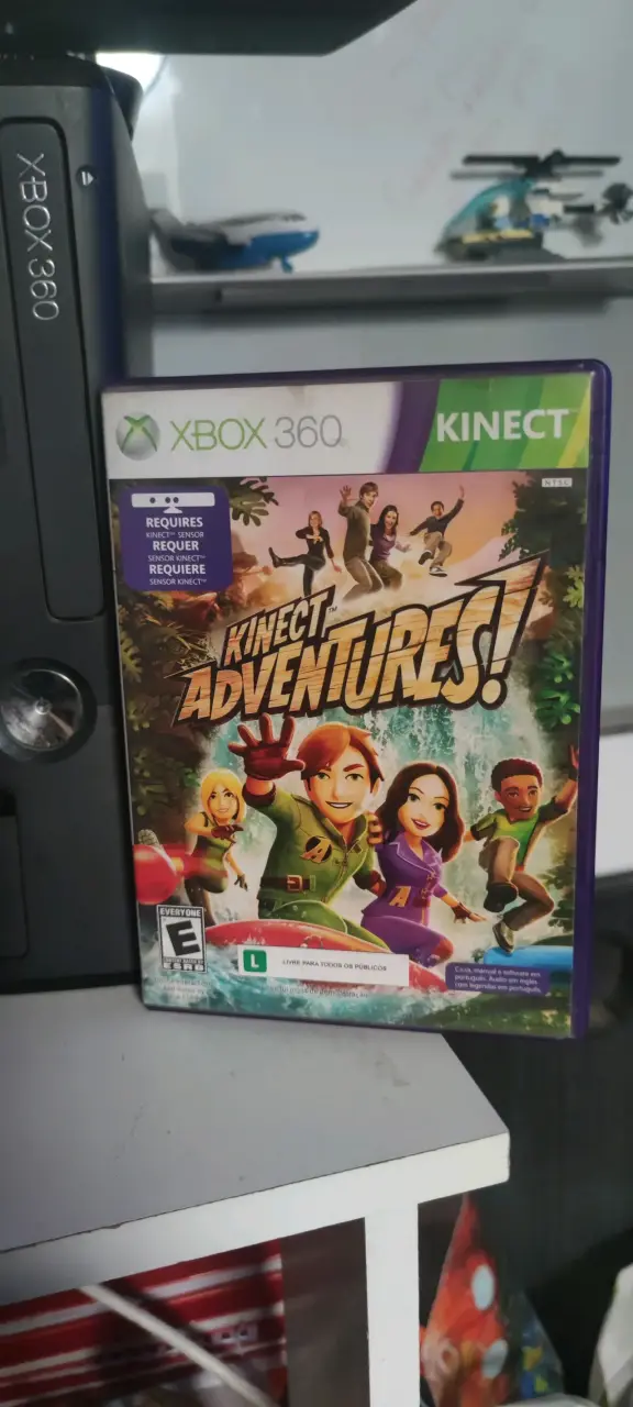 Consola Xbox 360 con Kinect y juegos - 3