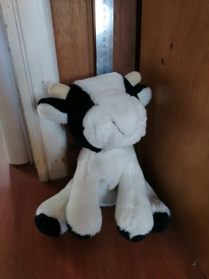 Peluche de vaca blanco y negro suave - 2