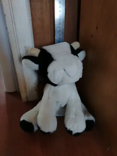Peluche de vaca blanco y negro suave - miniatura 3