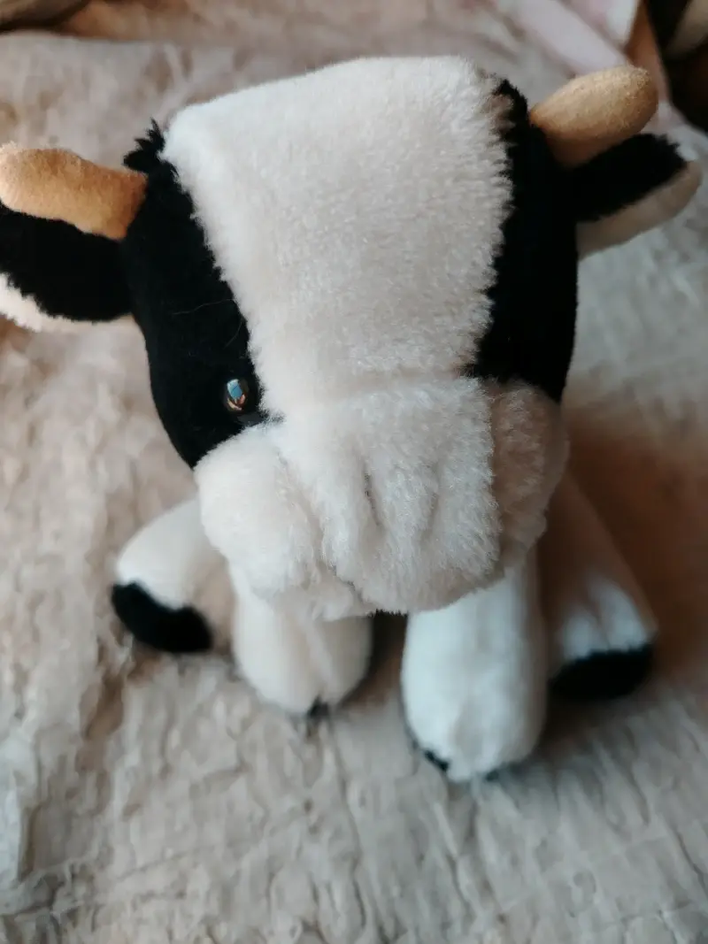 Peluche de vaca blanco y negro suave - 4