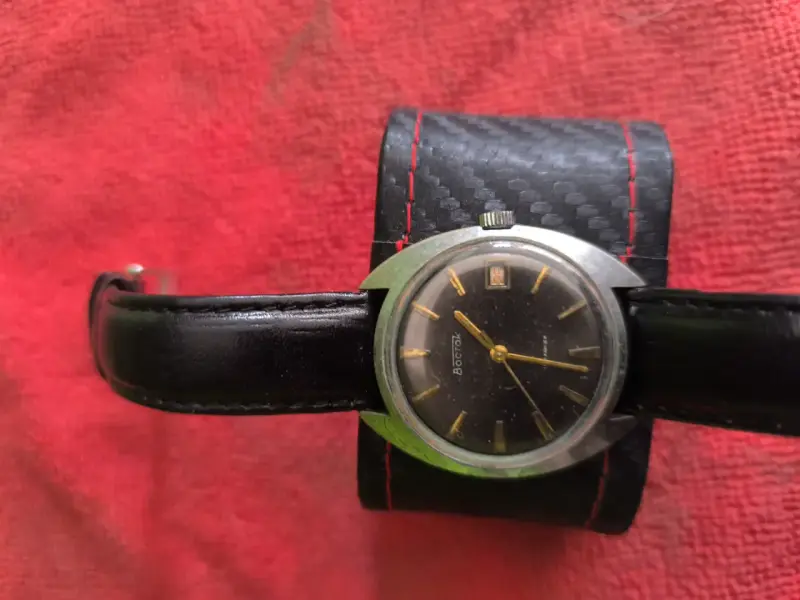 Reloj vintage Boctok con correa de cuero
