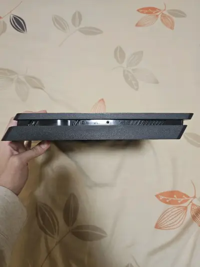 Consola PlayStation 4 Slim con control y cables - miniatura 4