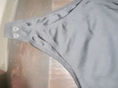 Body negro con cierre metálico - miniatura 1