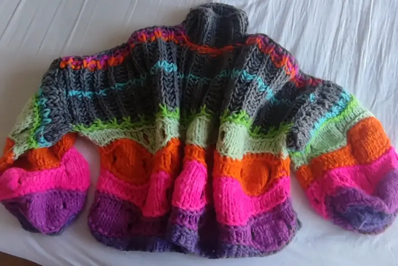 Chaleco tejido a mano 100% artesanal - 1