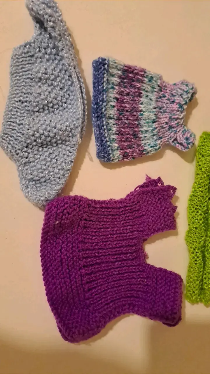 Conjunto de ropa tejida para muñecas - 4