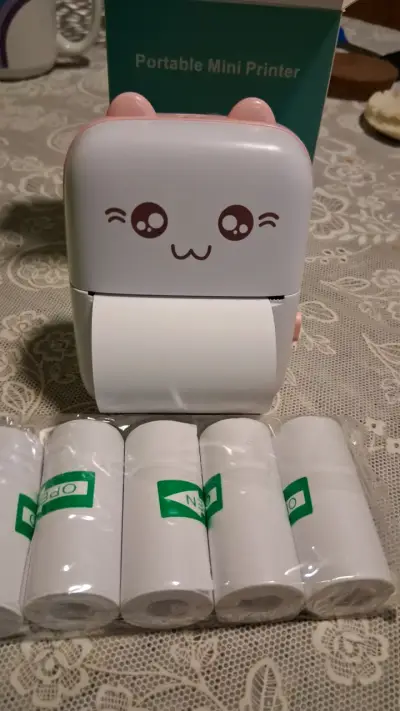 Impresora portátil mini con diseño kawaii - miniatura 3