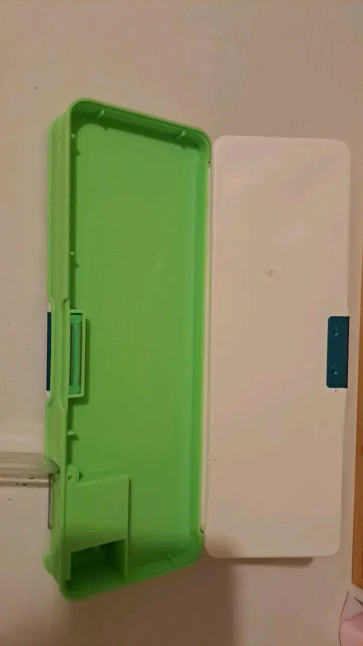 Estuche escolar verde con diseño de París - 3