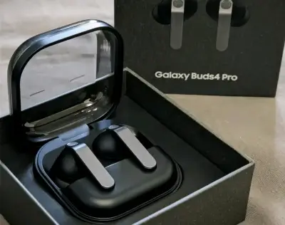 Auriculares Galaxy Buds4 Pro nuevos - miniatura 1