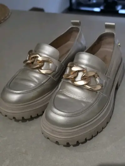 Mocasines HushPuppies dorado - miniatura 1