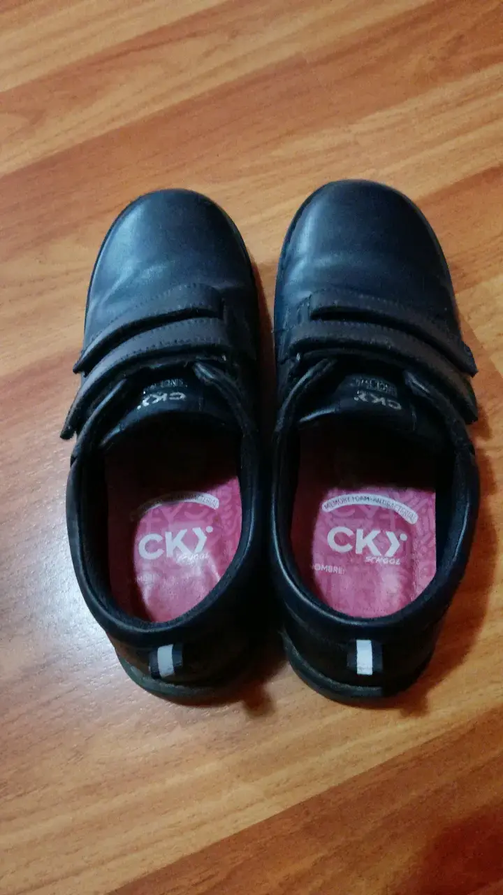 Zapatos escolares negros CKY con velcro - 3