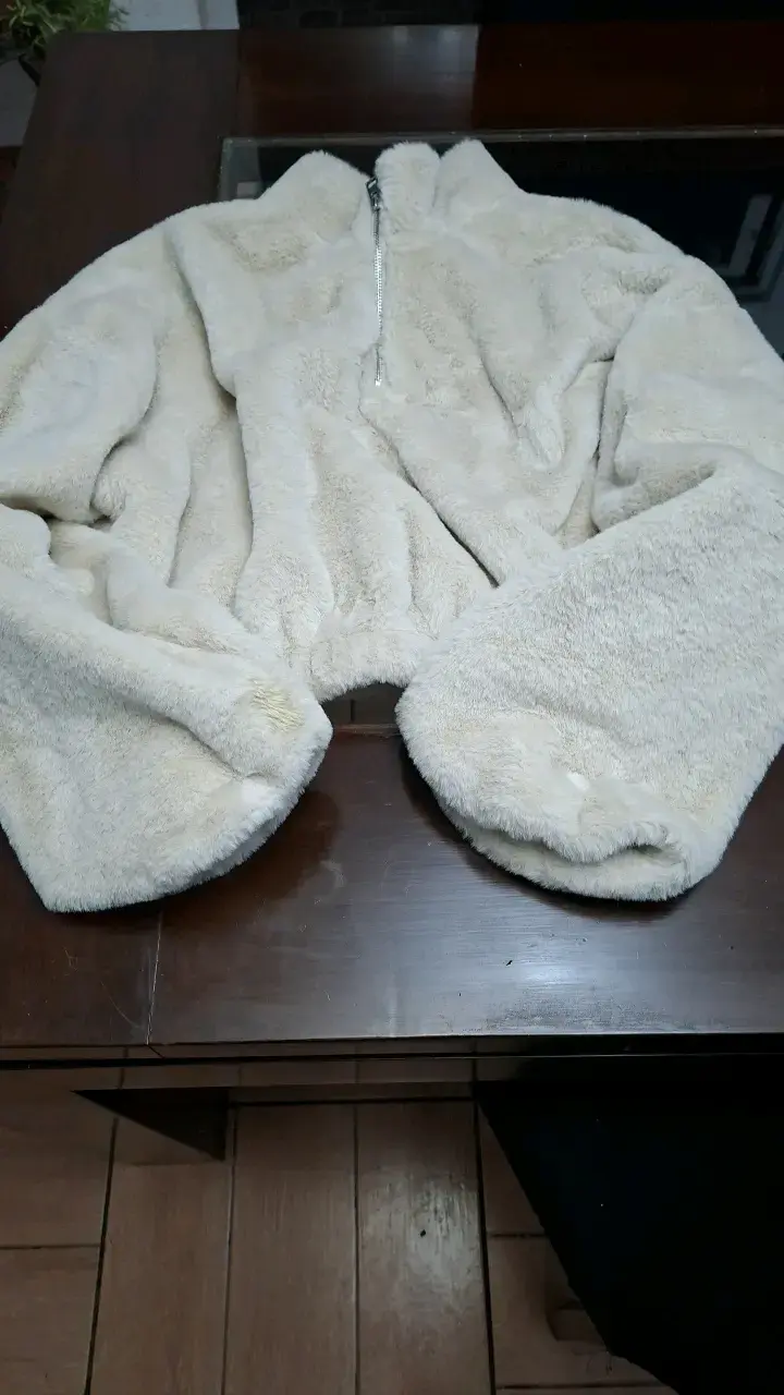 Chaqueta de Peluche Beige Bershka - 1