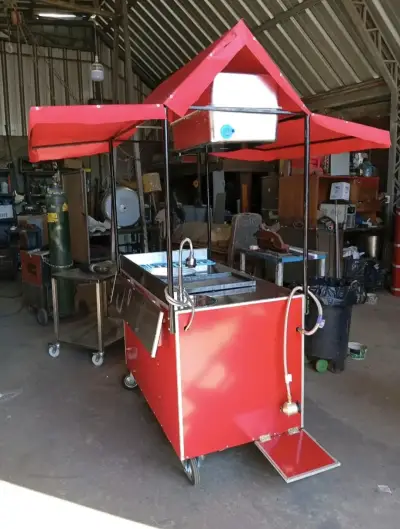 Carro de Comida Rápida Rojo con Techo - miniatura 1