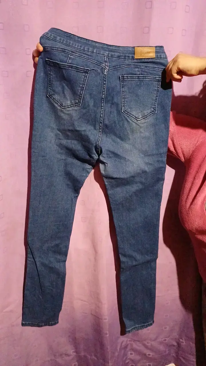 Jeans ajustados azul oscuro para mujer - 2