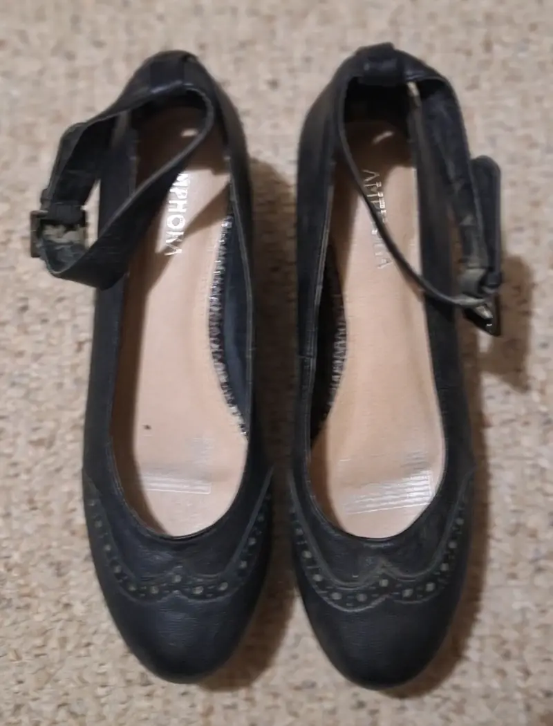 Zapatos de Cuña Negros con Correa - 4