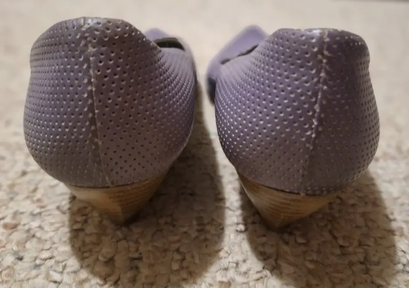 Zapatos de tacón bajo color lila para mujer - 3