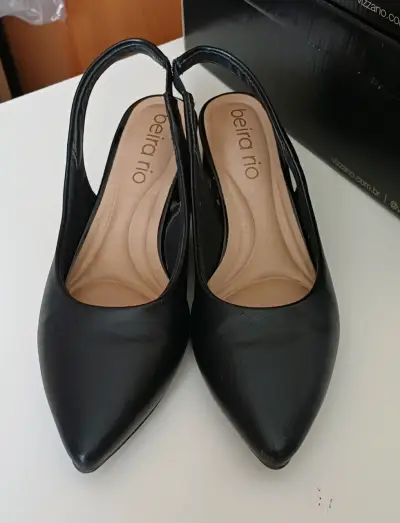 Zapatos de Tacón Bajo Beira Rio Negros - miniatura 1