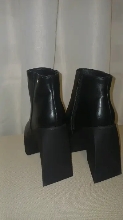Botines de cuero negro con plataforma - miniatura 2