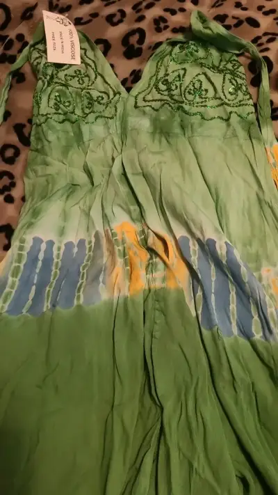 Vestido largo verde con bordado bohemio - miniatura 1